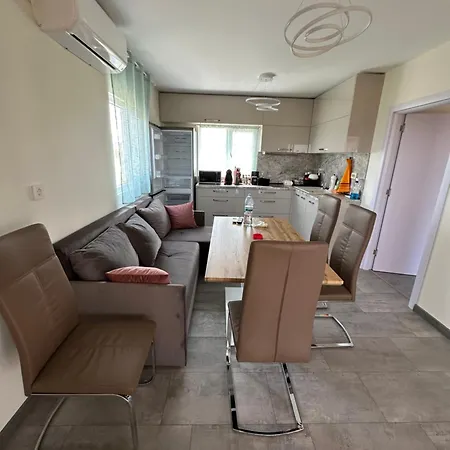 морски бриз * لوزينيتس