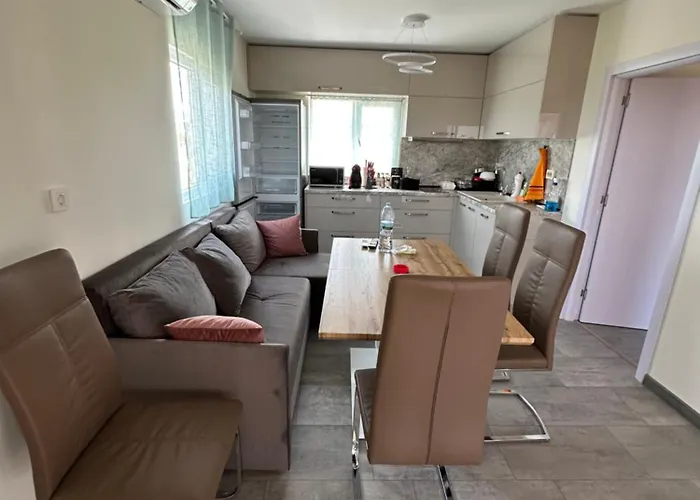 морски бриз * 洛泽内茨