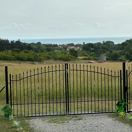 морски бриз Villa *